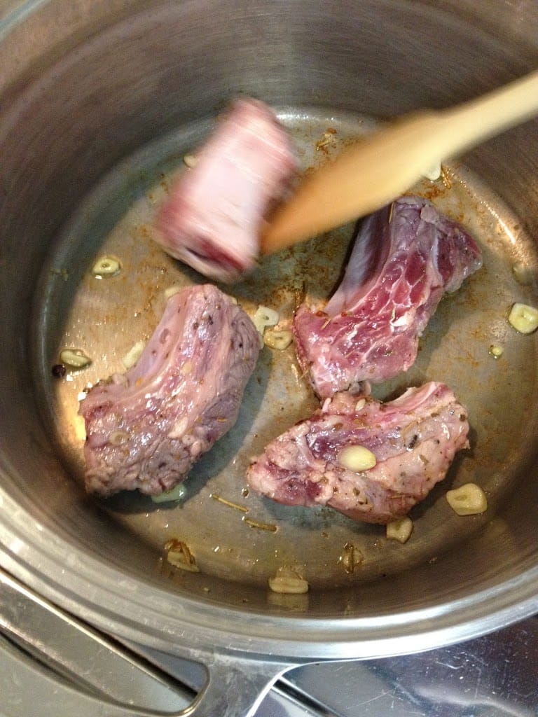 豚スペアリブのワインビネガー漬け焼き