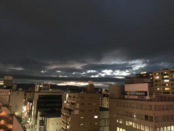 知らない人にご馳走してもらえることになった