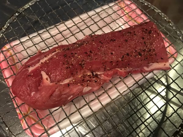 ガスコンロのガスオーブン　お肉の漬け焼き