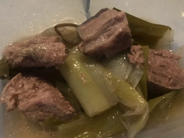 豚肉とネギの煮物