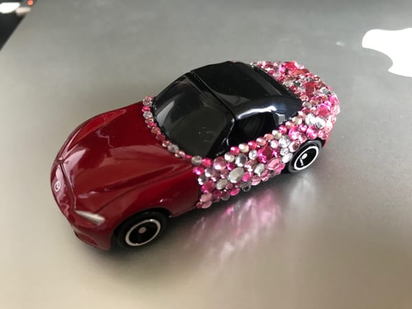 キラキラデコカー